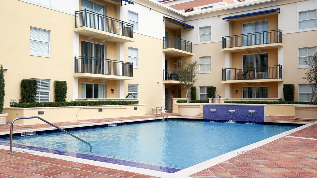 Pelicanstay In Coral Gables Miami Exterior photo